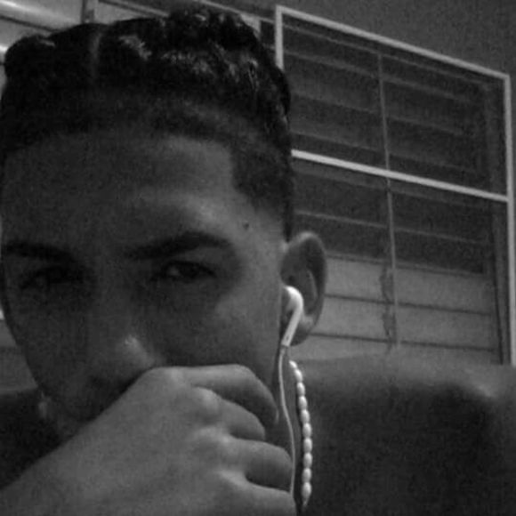 Meet your Posher, Benneth - Picture 1 of 1